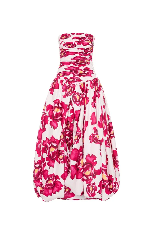 Sporty-chic women’s apparel for active lifestyles   Behold Maxi Dress by Aje